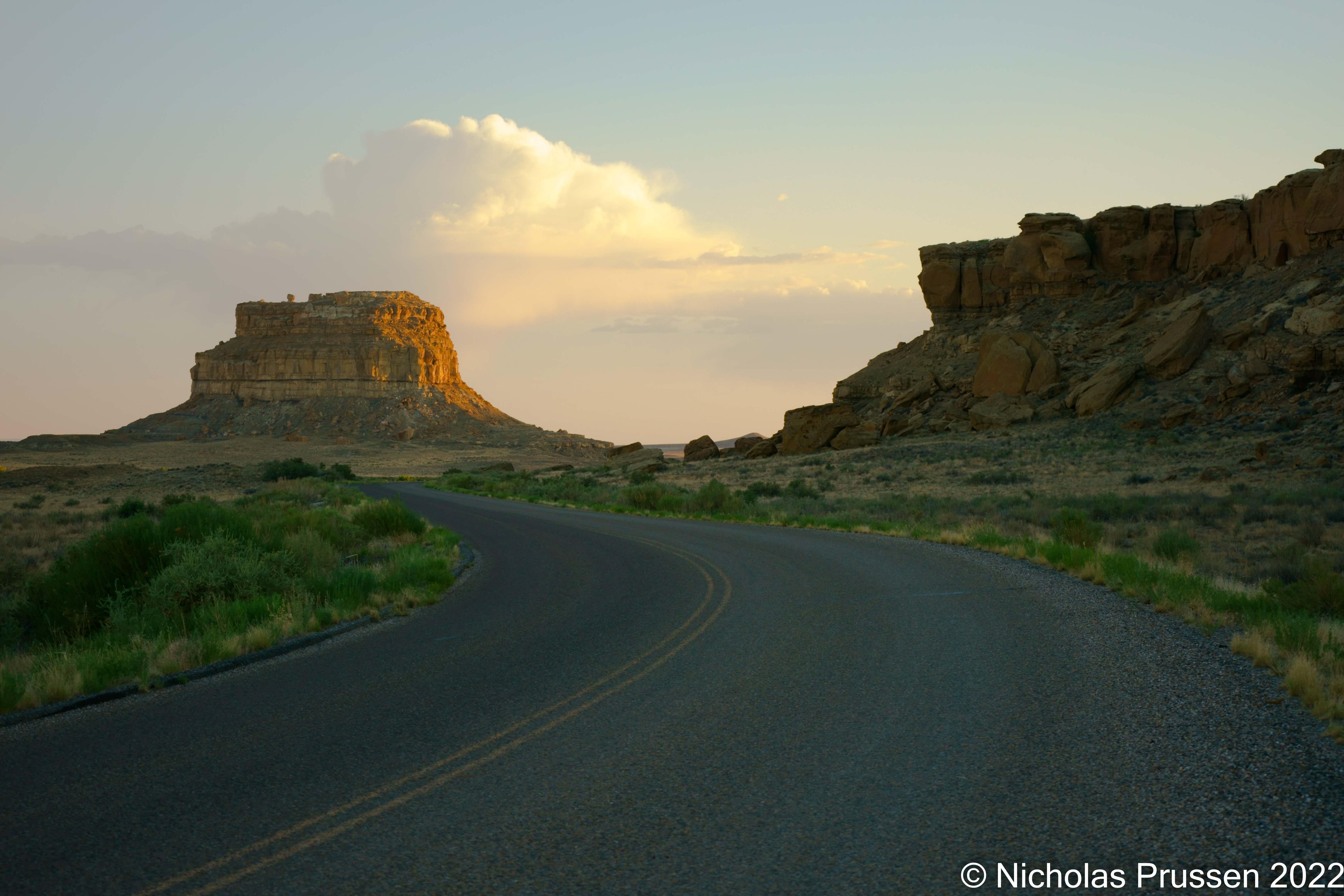 /images/photography/NewMexicoChacaoButteRoad.jpg